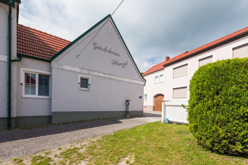 Gaestehaus - Doris - Wenzl Moerbisch Am See Exterior photo
